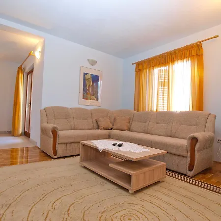 Marija 1211 Apartman *